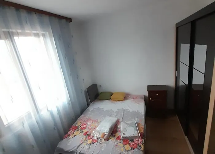 Levkov 公寓 佩特里奇